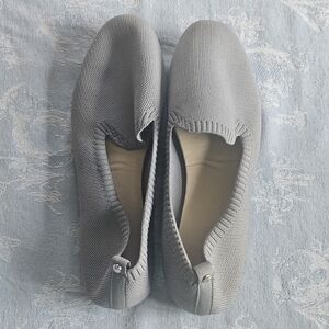 Danskin Dream Vegan Textile Grey Memory Foam Women's Size 10 Comfy Balletcore